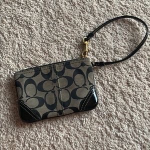 wristlet